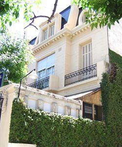 Hotel De La Rue 2*