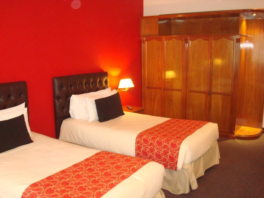 Centuria Hotel