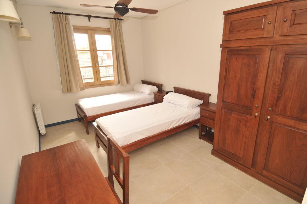 Entis Residencia Universitaria 2*