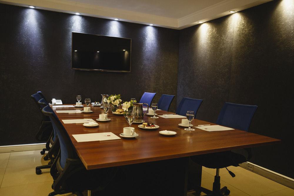 Blue Tree Recoleta Ker Hotel 4*