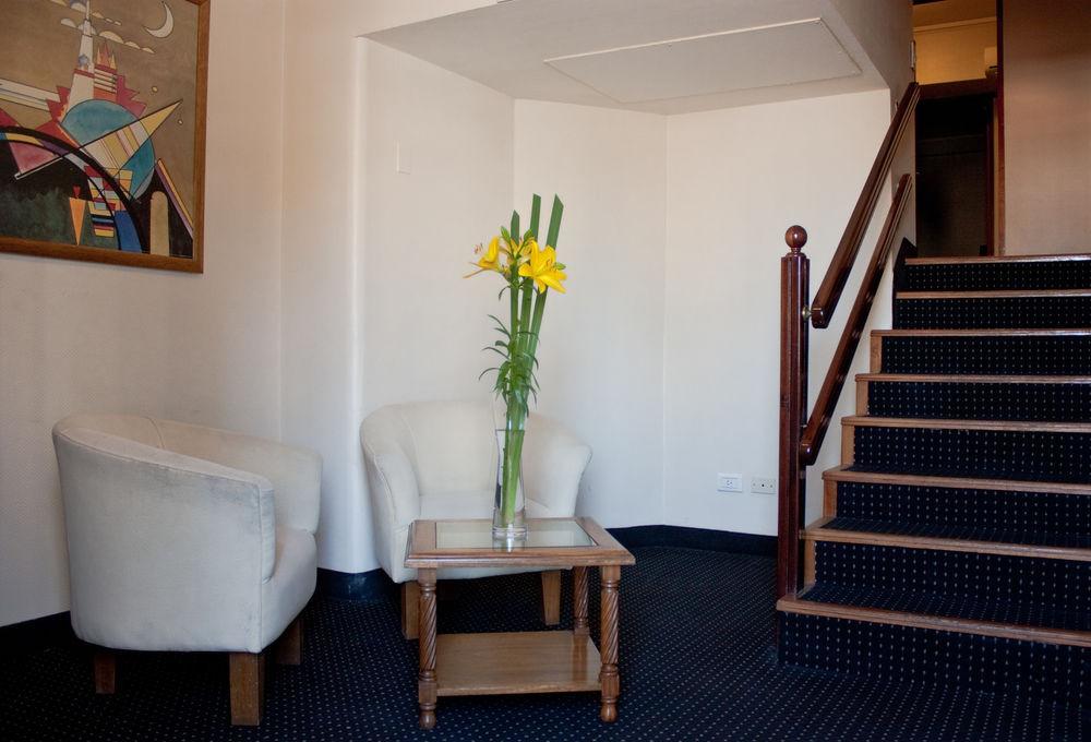 Tritone 3* Ciudad Autónoma de Buenos Aires