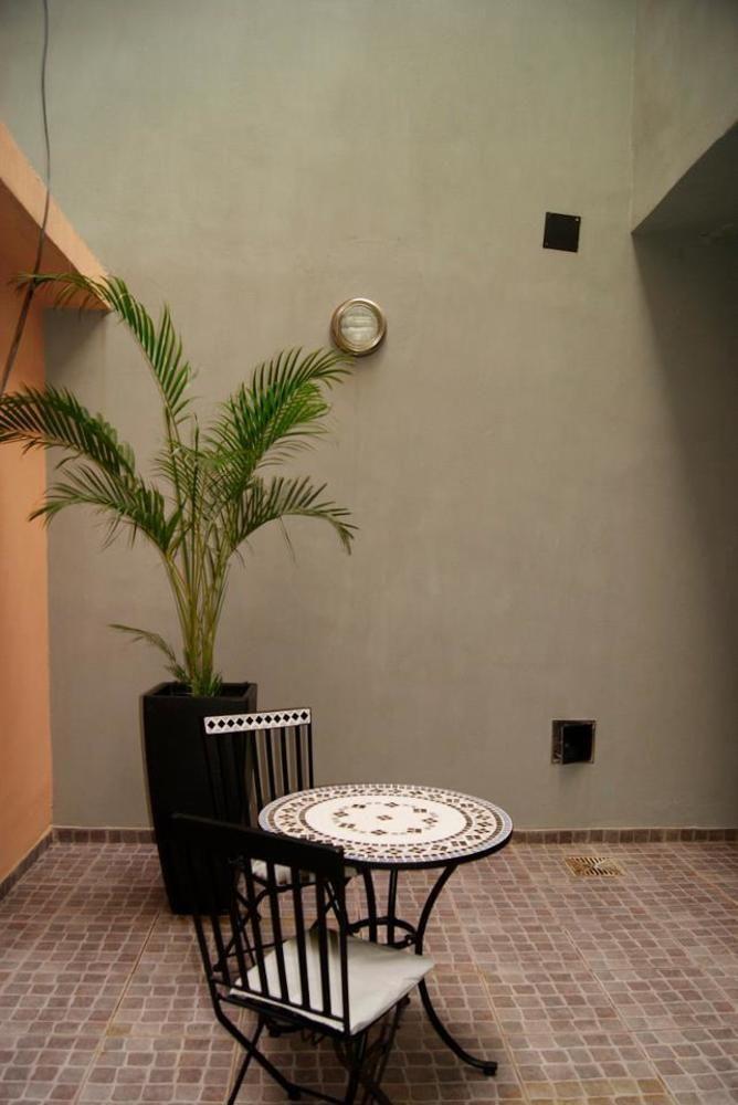 Meeting Point Albergue *