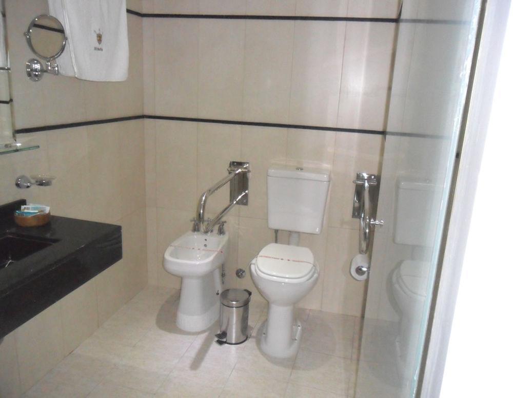 Hotel Athos 3*