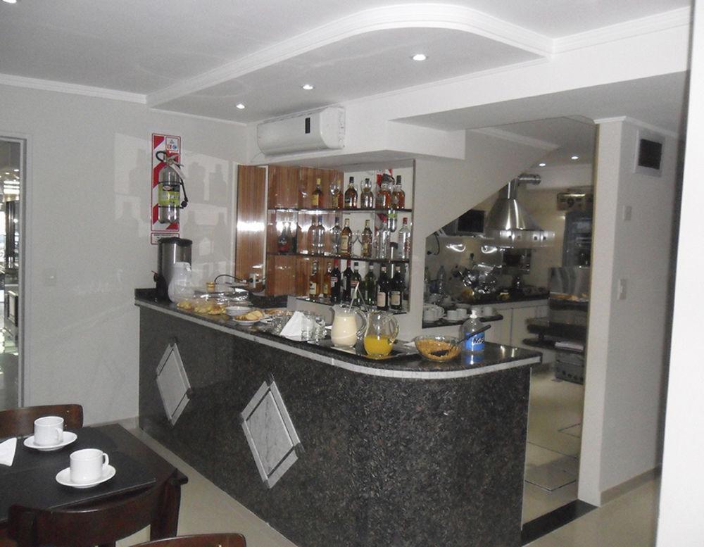 Hotel Athos 3*