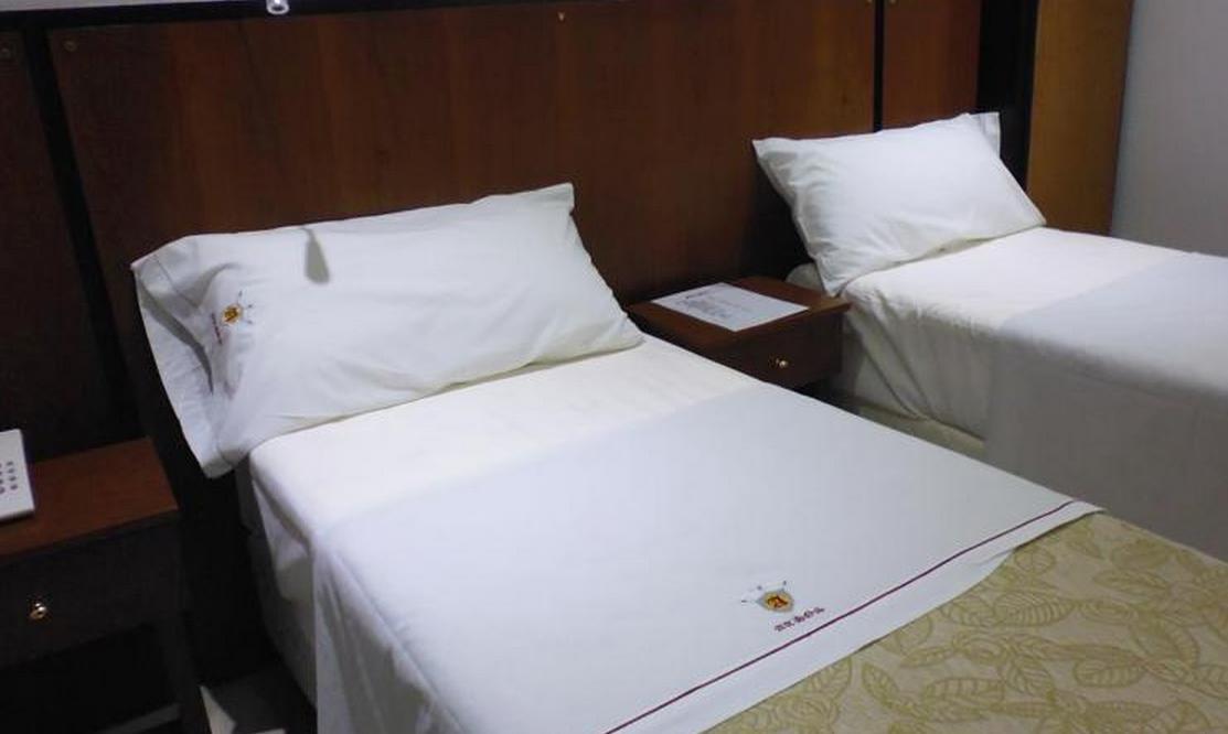 Hotel Athos 3*