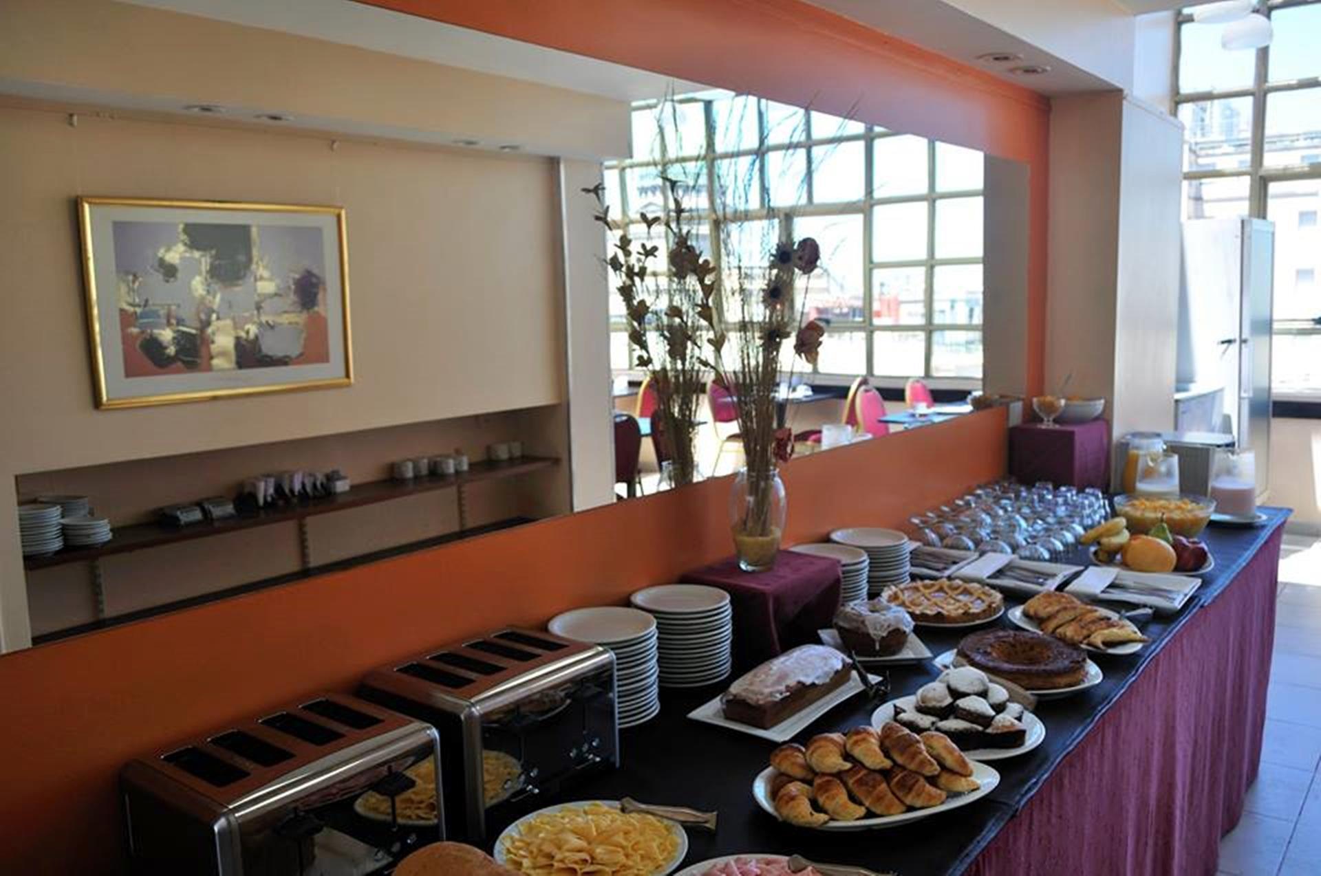 Hotel Up América Plaza 3*