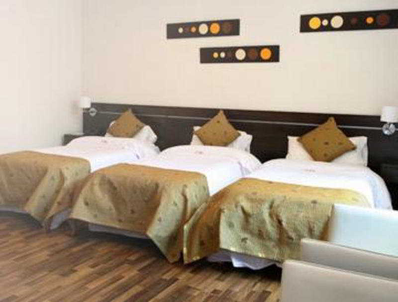 Hotel D' Artist 4*