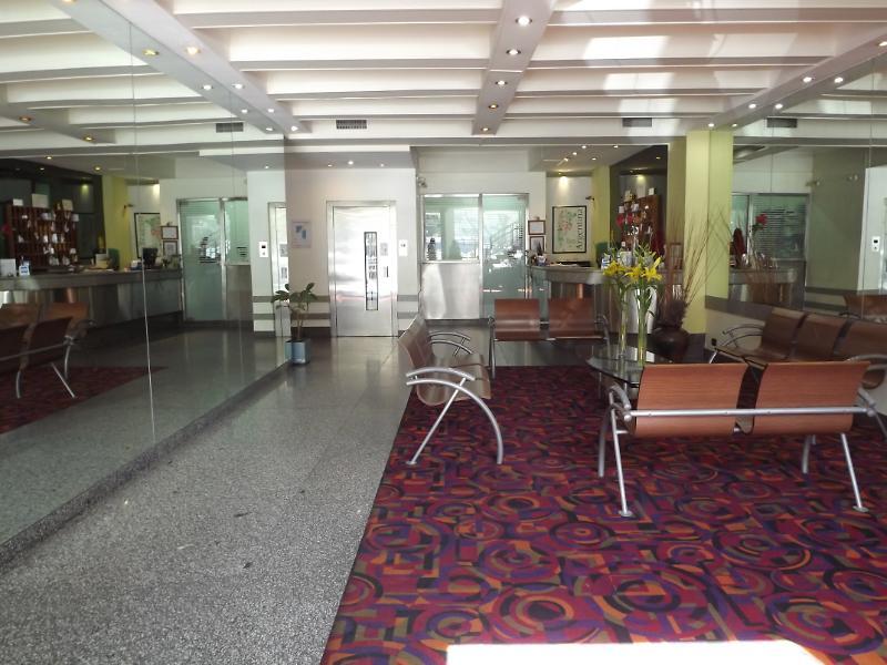 Plaza Roma 3* Ciudad Autónoma de Buenos Aires