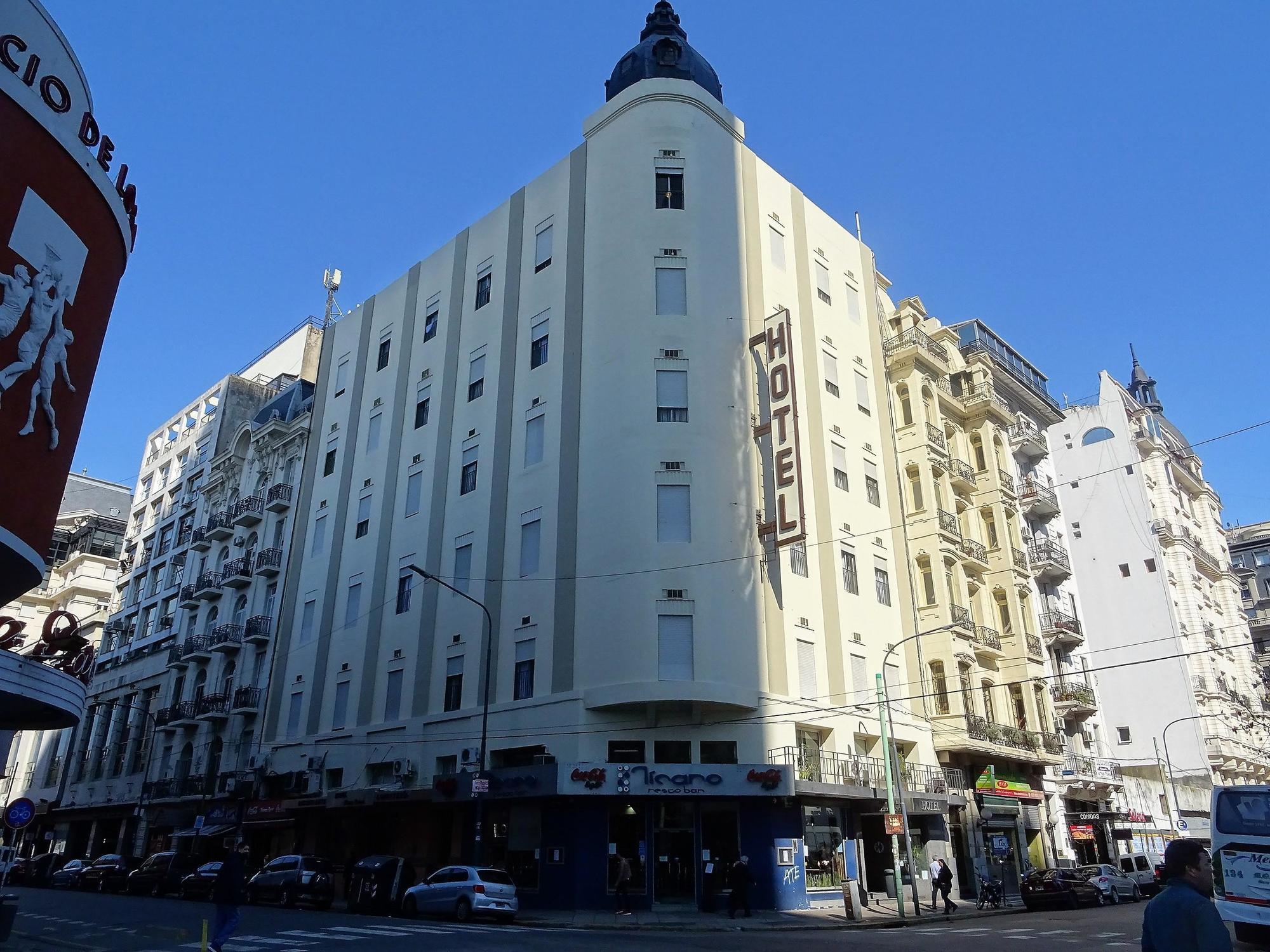 Hotel Plaza Roma 3*