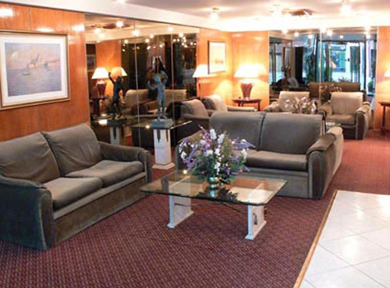 Cuatro Reyes Hotel Ciudad Autónoma de Buenos Aires