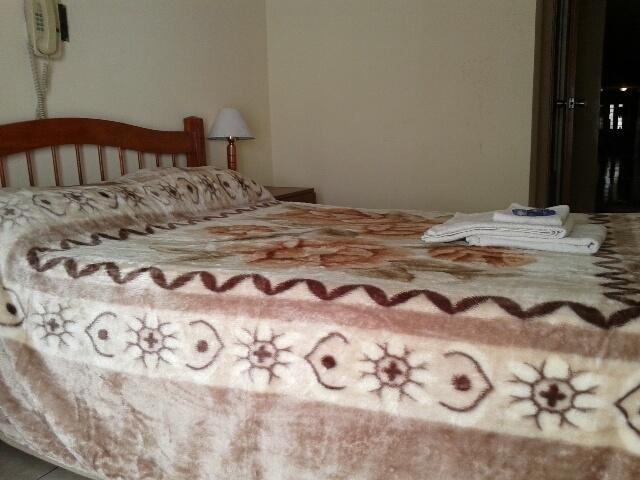Colonial 3*