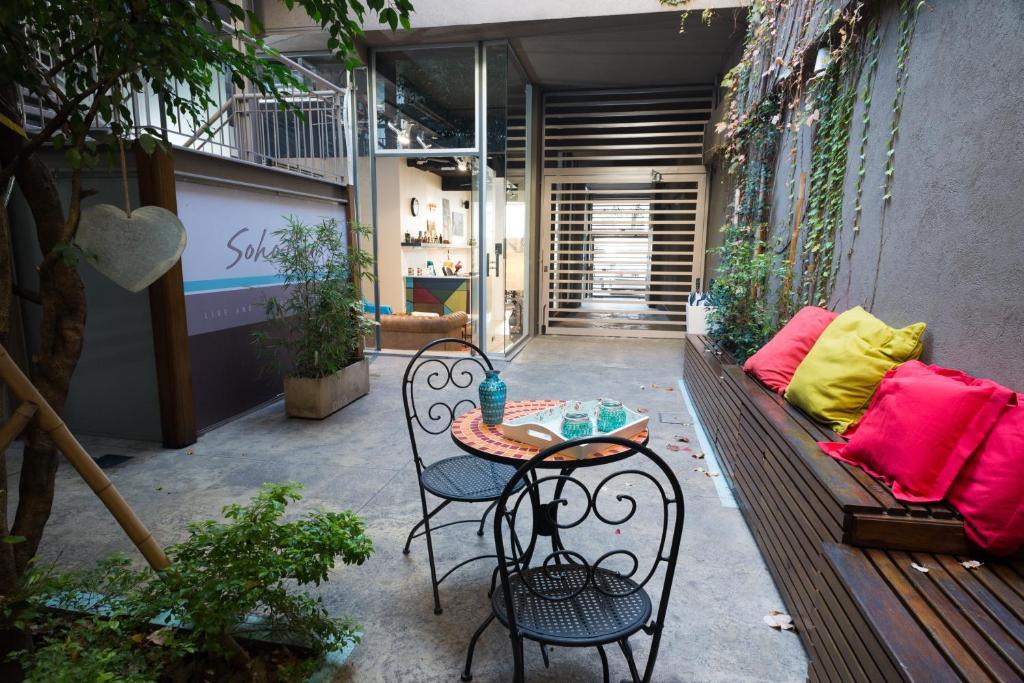 Soho Point Apartment