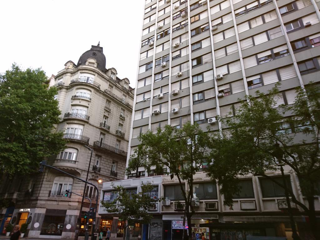 Avenida De Mayo 1316 Apartamento *