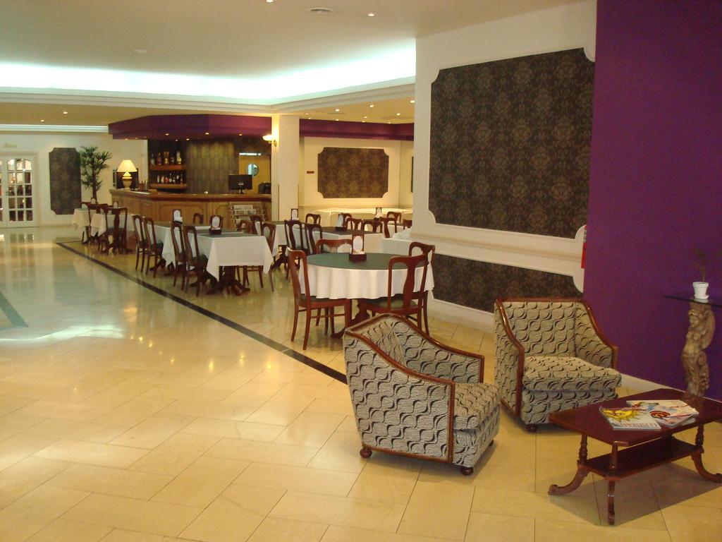 Centuria 4*