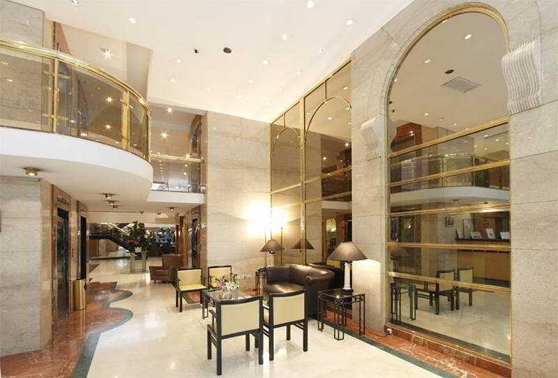 Dolmen Hotel 4*