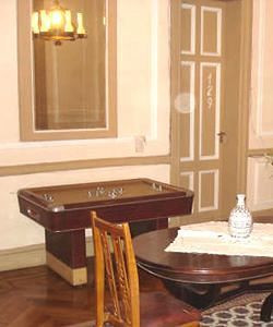 De La Rue Hotel 2*