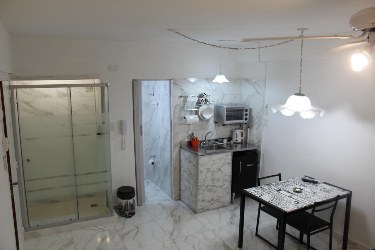 Apartamento Calle Corrientes 1642 *