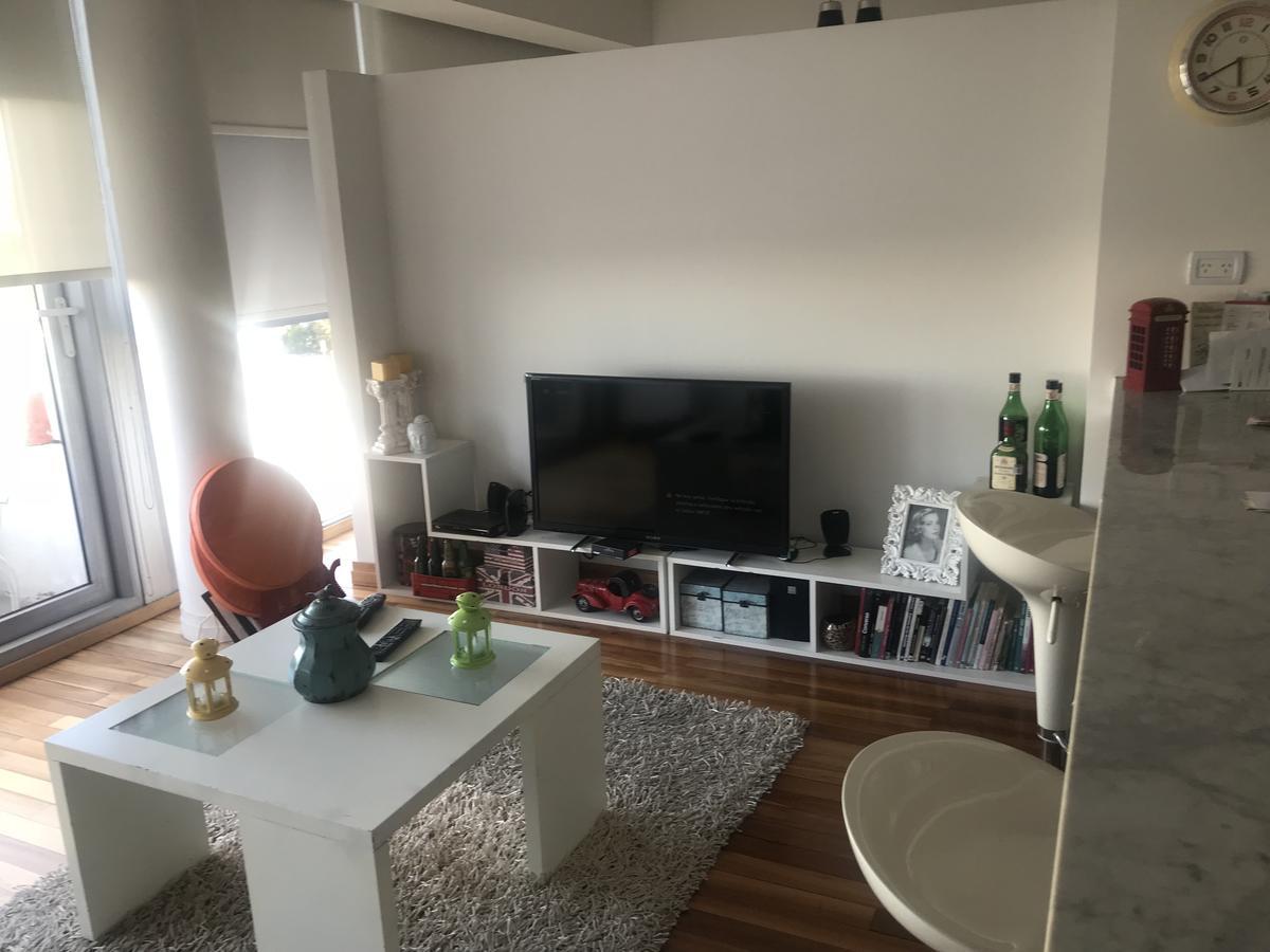 Av Kennedy Y Cerviño A Metros Embajada Eeuu Apartamento