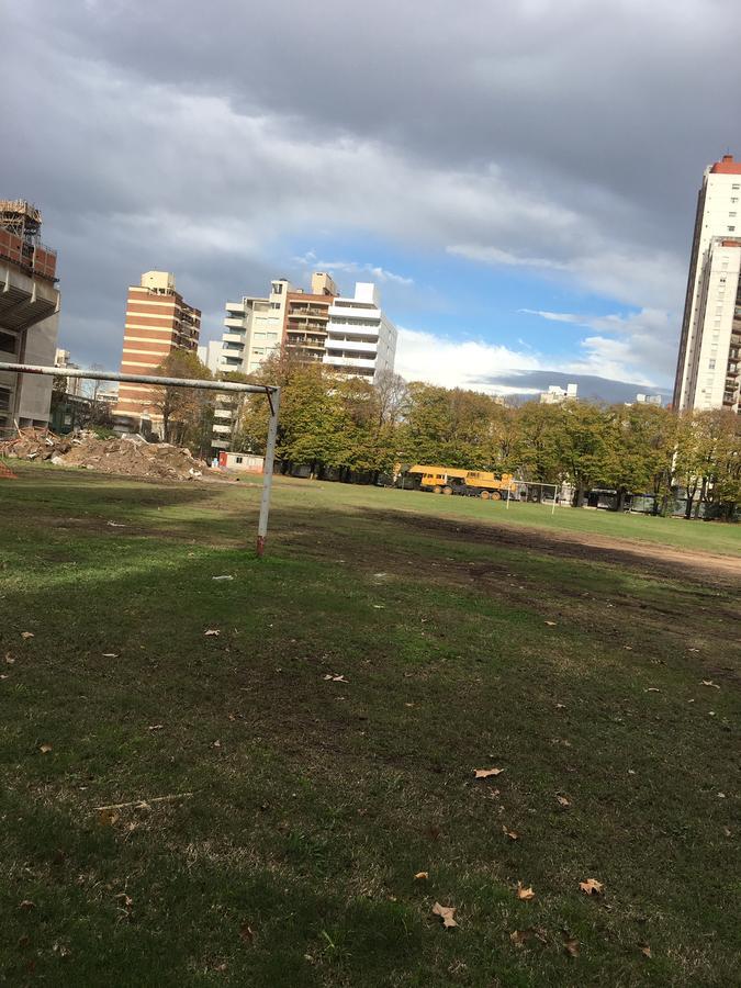 Av Kennedy Y Cerviño A Metros Embajada Eeuu Apartamento *