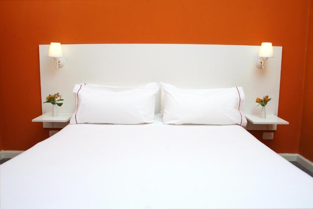 Mundial Hotel 2*