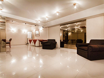 Cuatro Reyes Hotel 4*