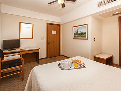Cuatro Reyes Hotel Ciudad Autónoma de Buenos Aires