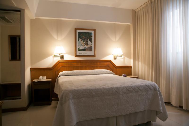 Hotel Cuatro Reyes 4*