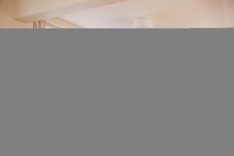 Art & Gallery Apartahotel 4*