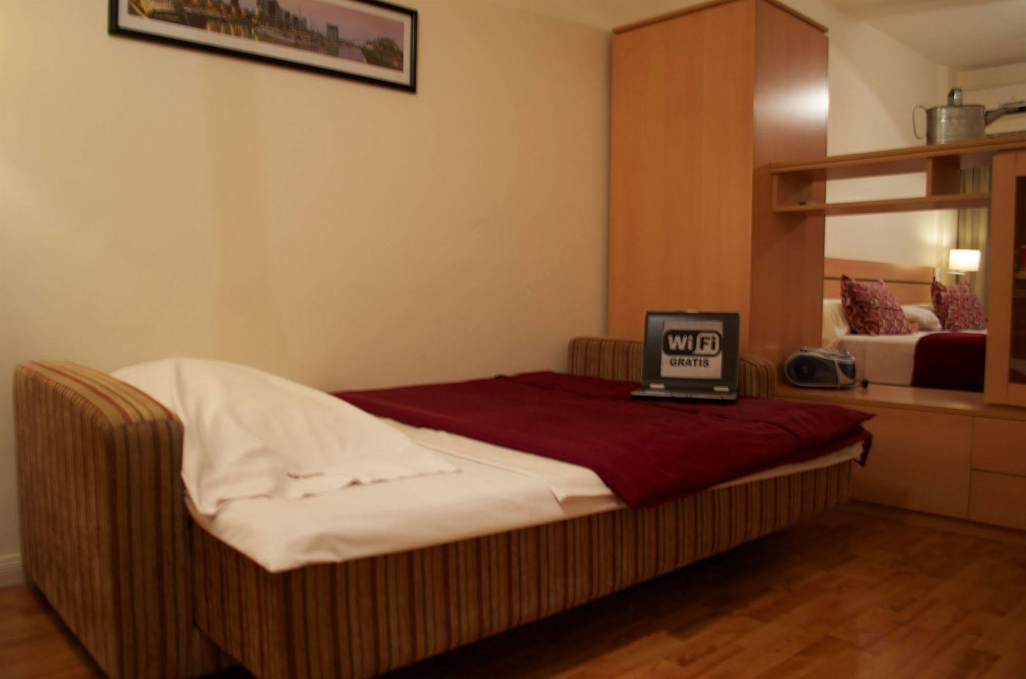 Apartahotel San Diego Recoleta 3*