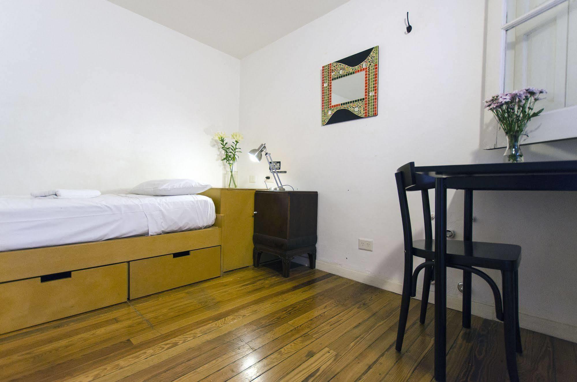 La Casa De Pichincha Hostal *