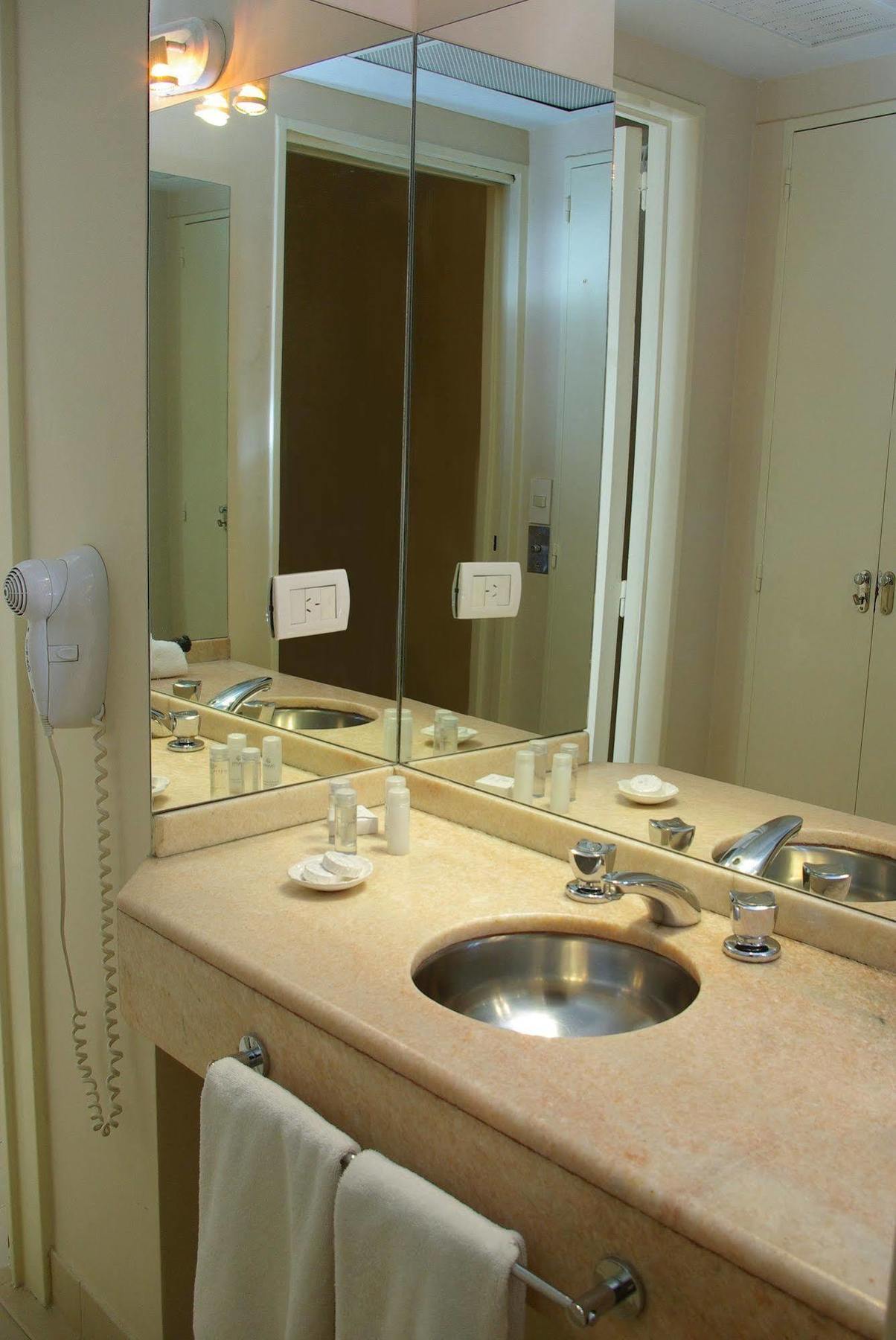 Loi Arenales Hotel Ciudad Autónoma de Buenos Aires