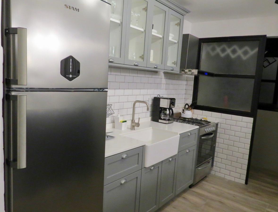 Anita's Place Apartment