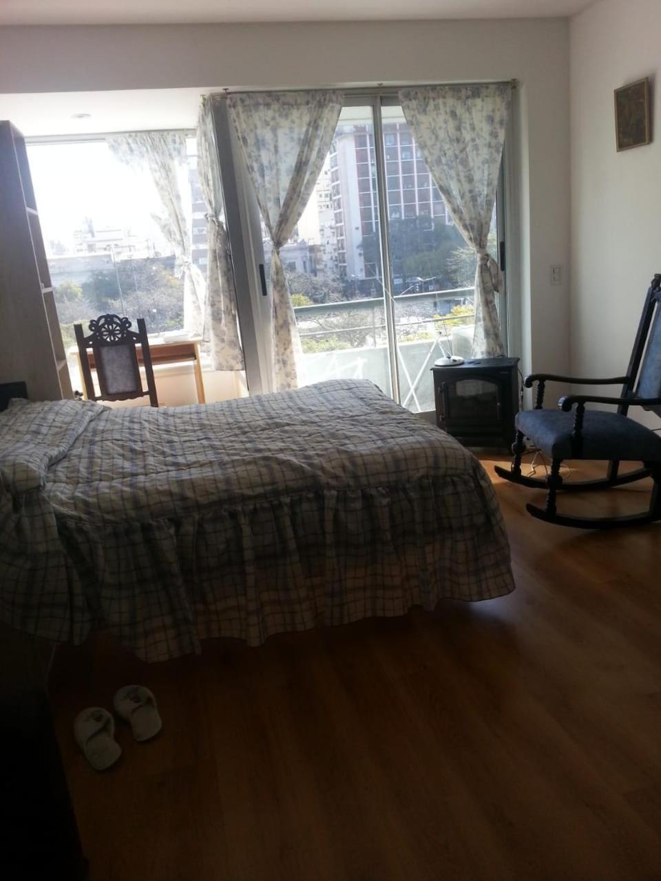 Apartamento Direccion : Bernardo De Irigoyen 630 *