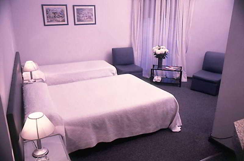 Plaza Roma 3* Ciudad Autónoma de Buenos Aires
