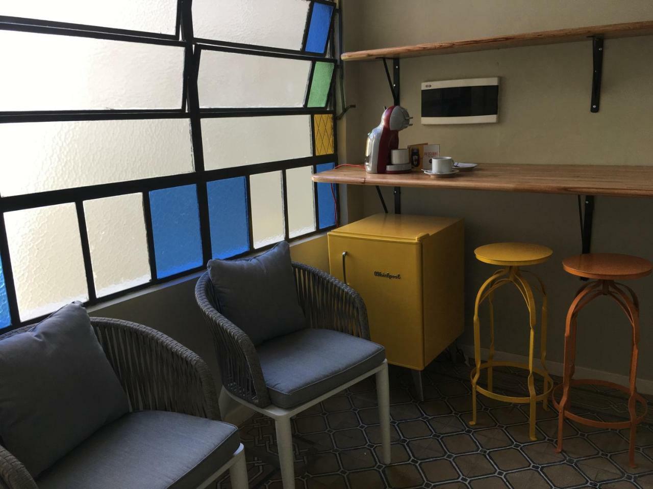 Bar De Fondo 2* Ciudad Autónoma de Buenos Aires