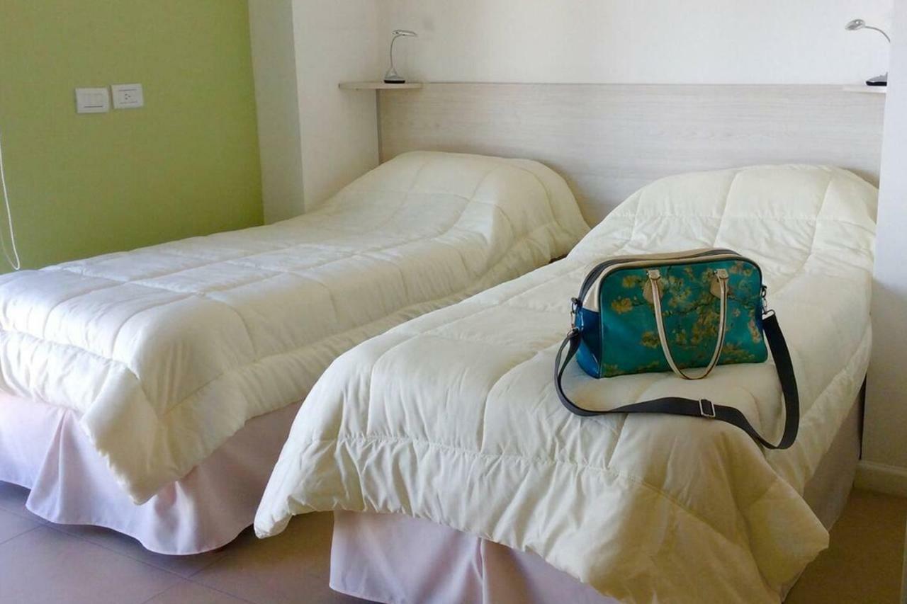 Apartamento Nuevo, Calido Y Luminoso Con Piscina!