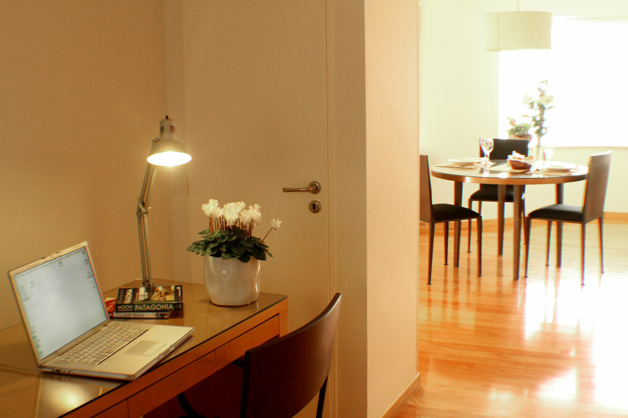 Apartahotel Art 4*