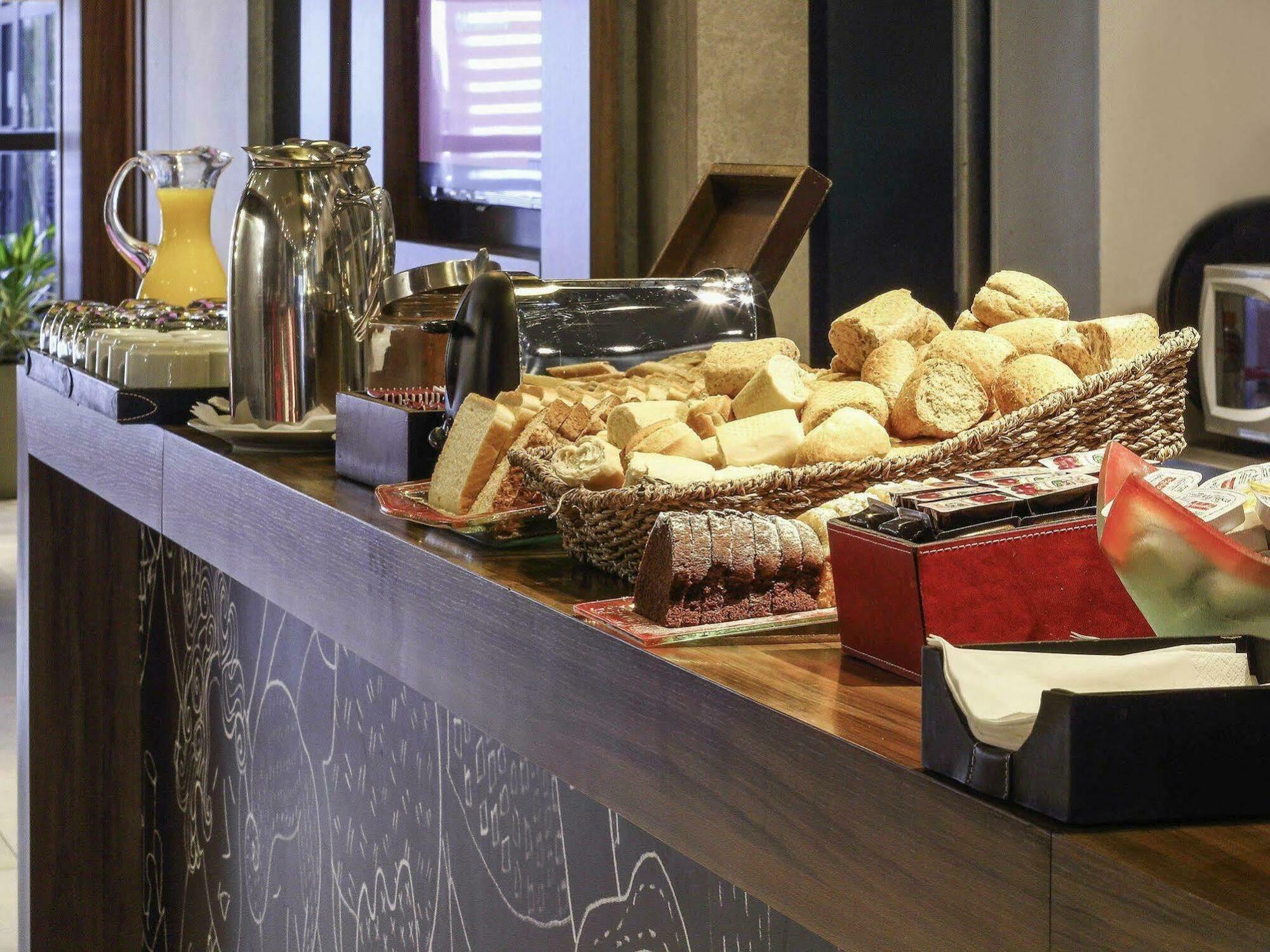 Hotel Ibis Obelisco 3*
