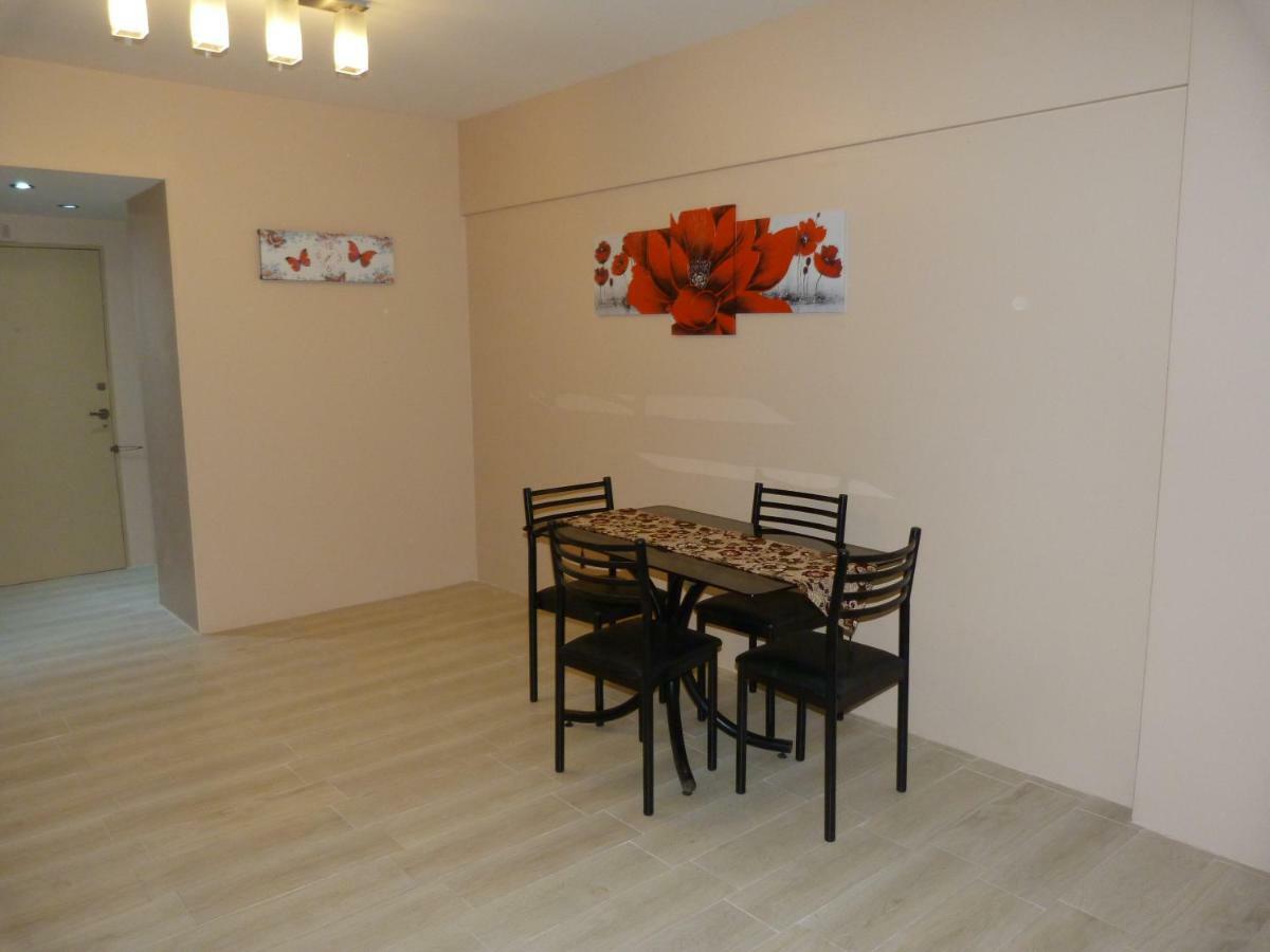 Esmeralda Y Tucumán Apartamento *