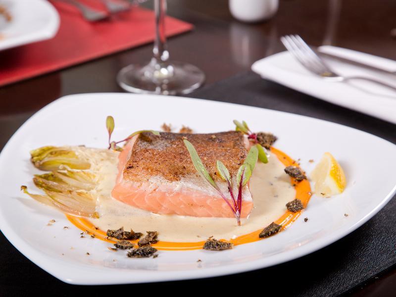 Nh Collection Lancaster Hotel 4*