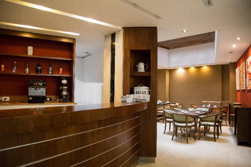 Hr Plaza Luxor 3* Buenos Aires