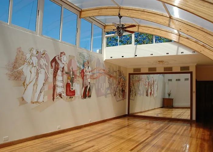 Mansion Dandi Royal Tango Hotel