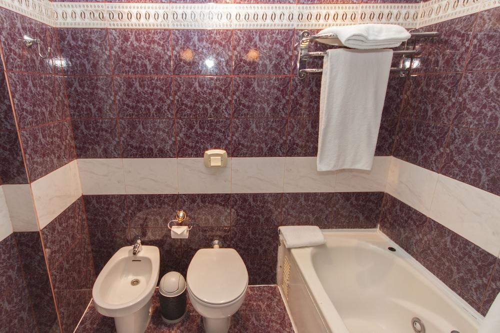 Cuatro Reyes 4* Ciudad Autónoma de Buenos Aires