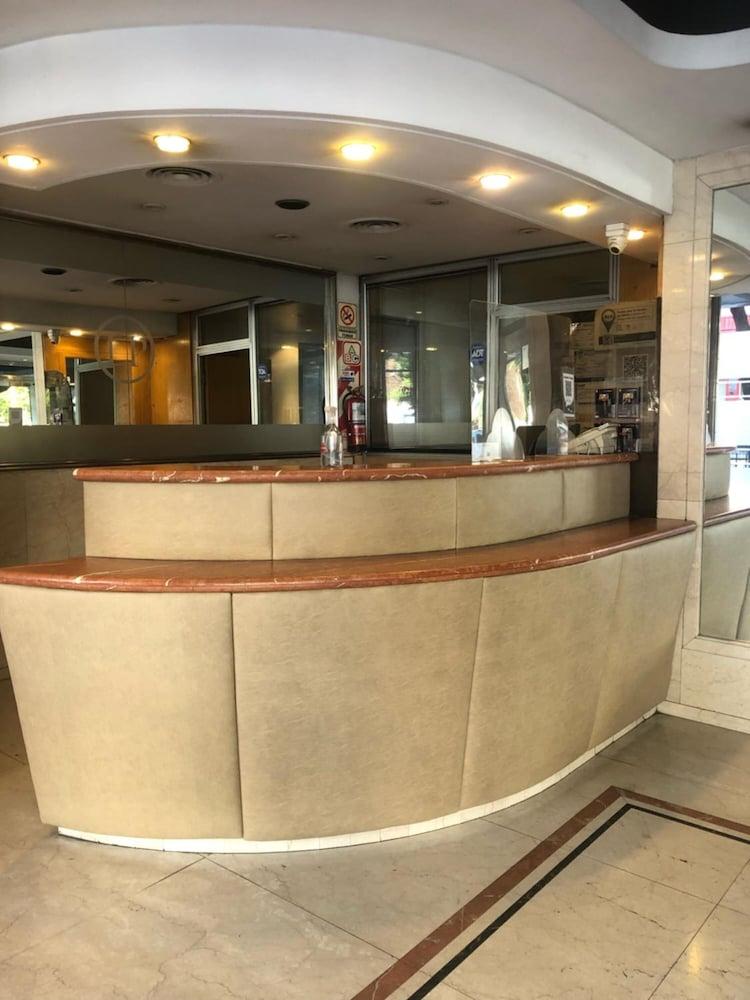 La Perla Hotel 3*