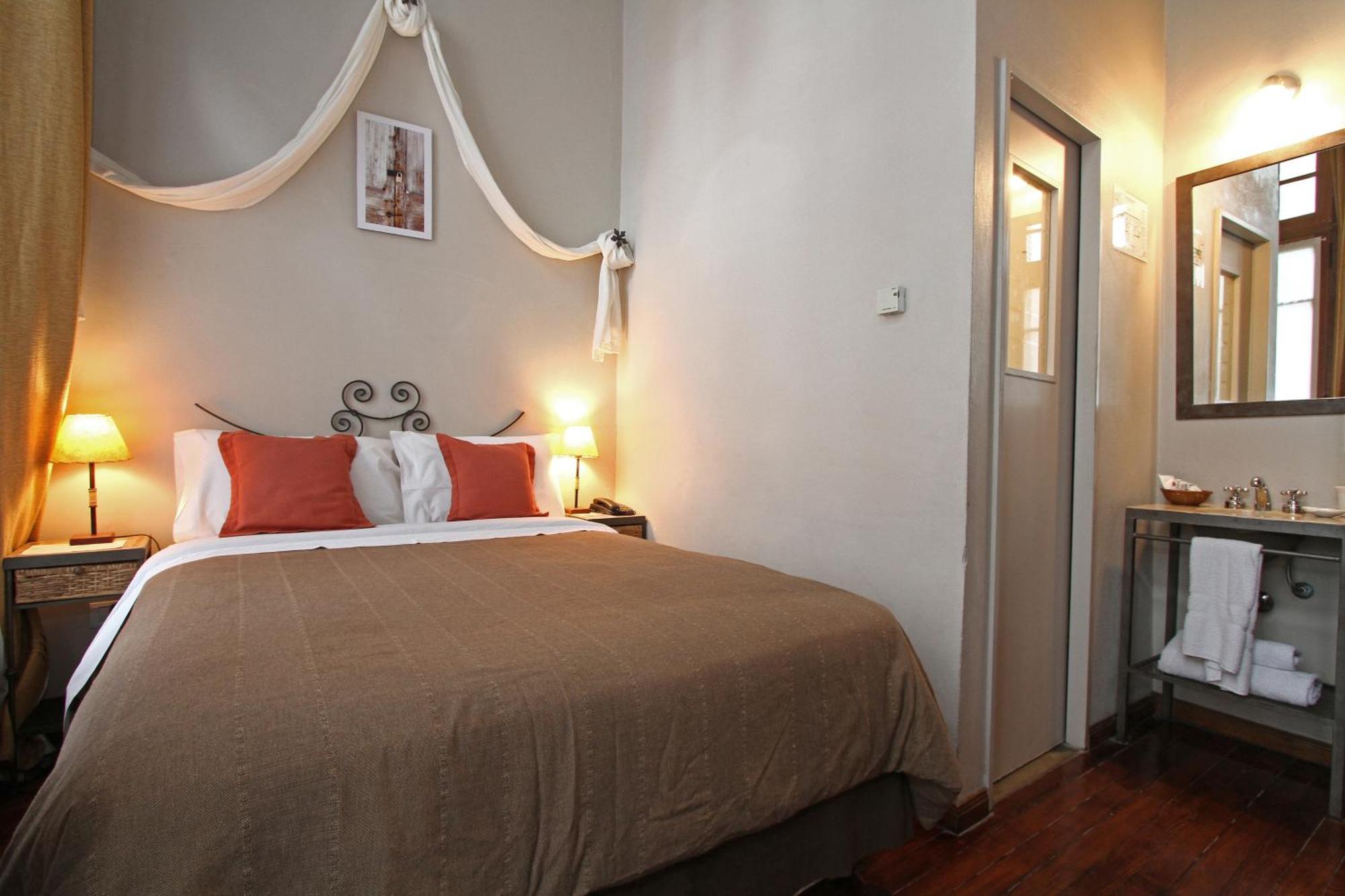 Hotel A