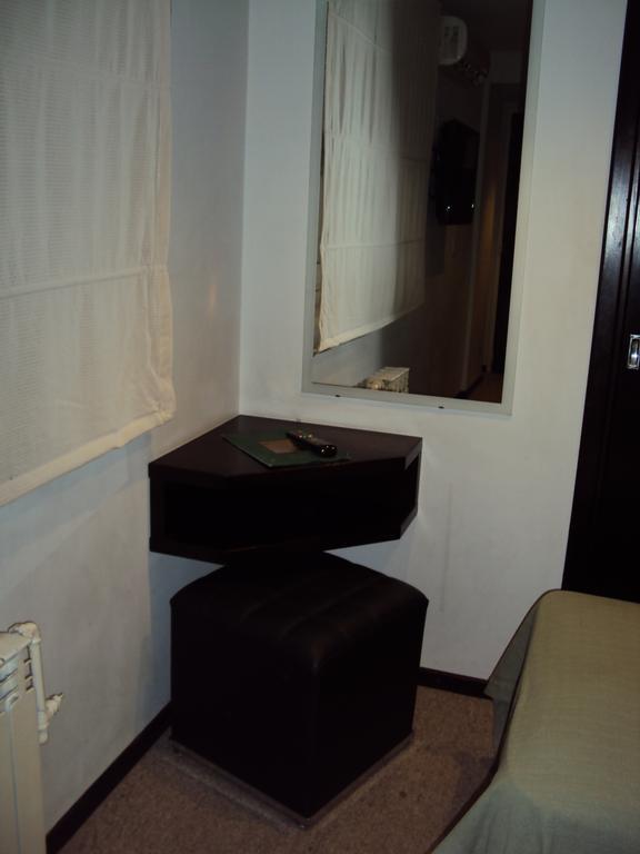 Promenade Hotel