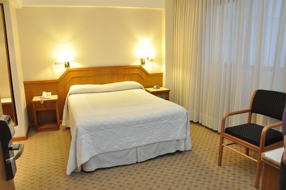 Cuatro Reyes Hotel Ciudad Autónoma de Buenos Aires