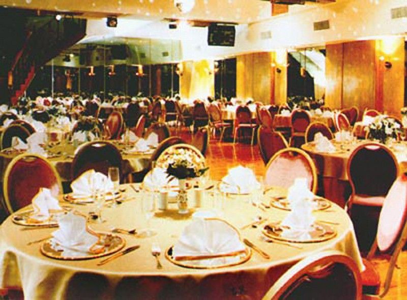 Cuatro Reyes Hotel 4*