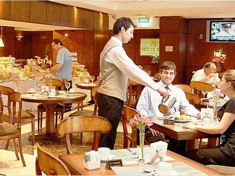 Howard Johnson 9 De Julio Avenue Hotel Ciudad Autónoma de Buenos Aires
