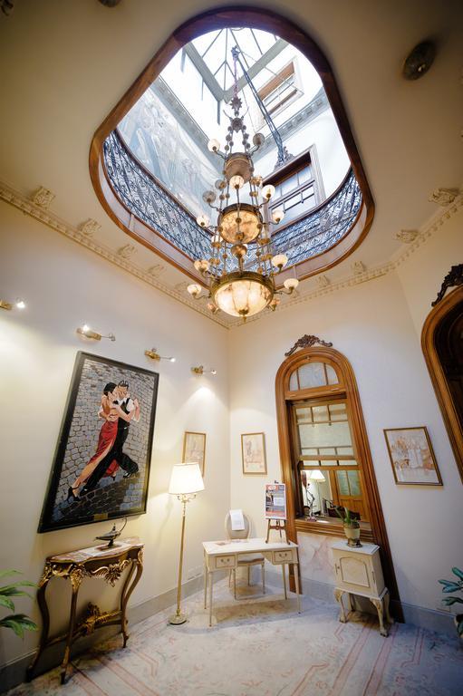 Mansion Dandi Royal Tango